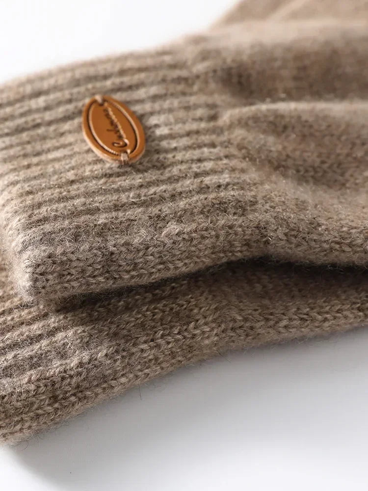 The Courchevel Cashmere Gloves